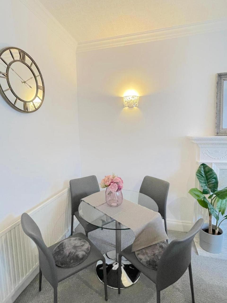 Luxury Apartment In Paddington Londres Exterior foto